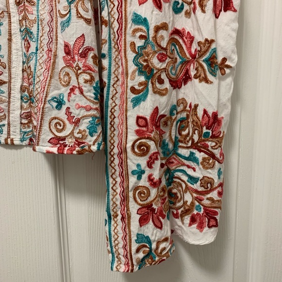 Embroidered Kimono - Picture 2 of 6